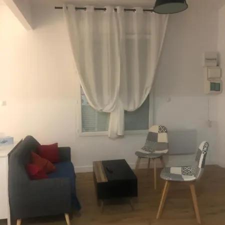 Apartment Numero 5 - A -